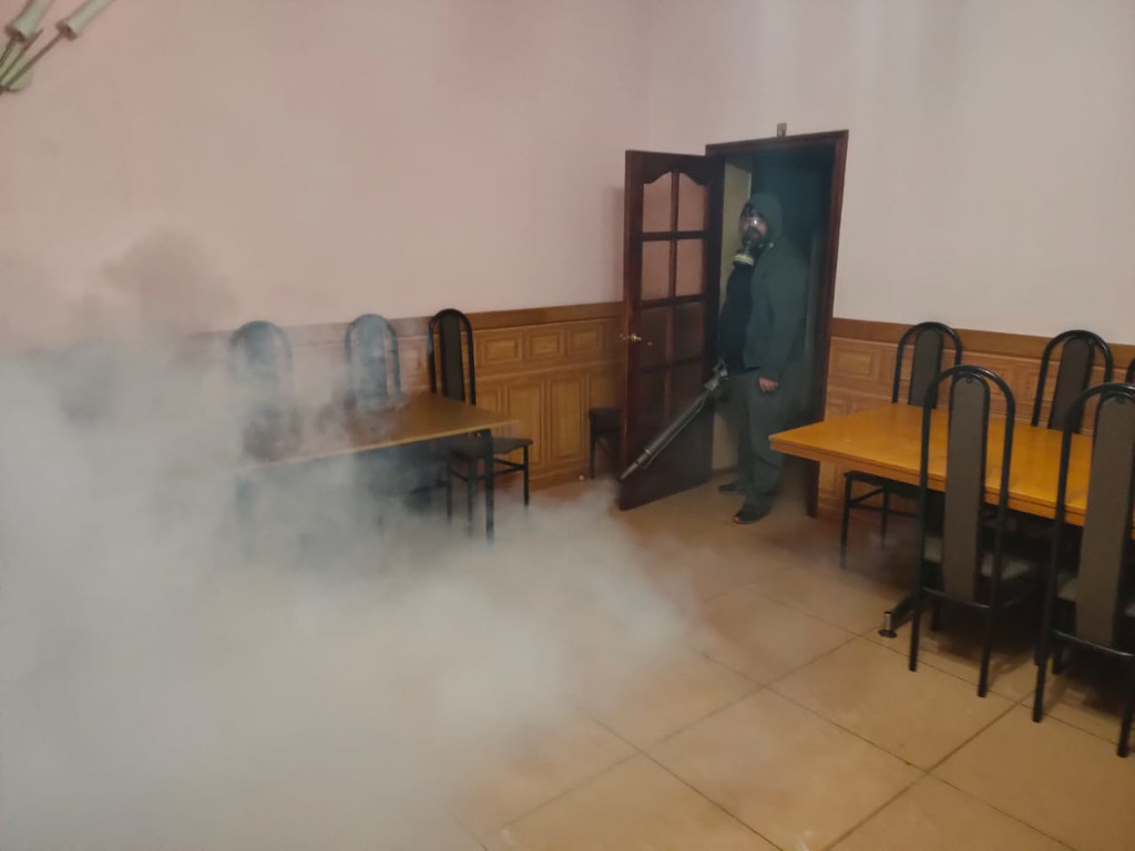 Ликвидация тараканов туманом в рабочем кабинете в Москве