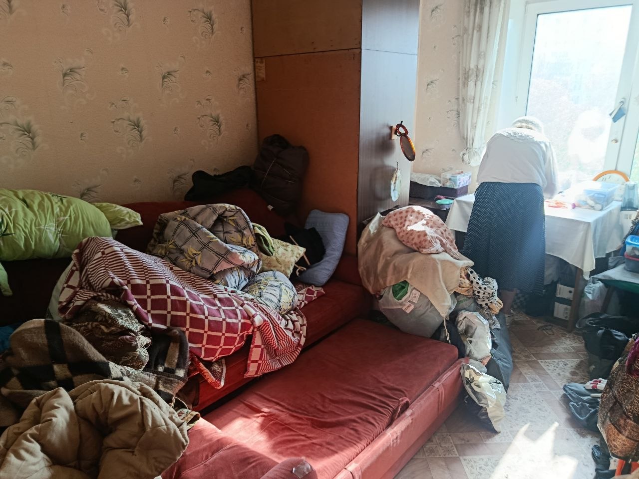 Уничтожение постельных клопов и тараканов в Москве возле метро Коммунарка &mdash; профессиональная обработка квартир и домов СЭС с гарантией результата