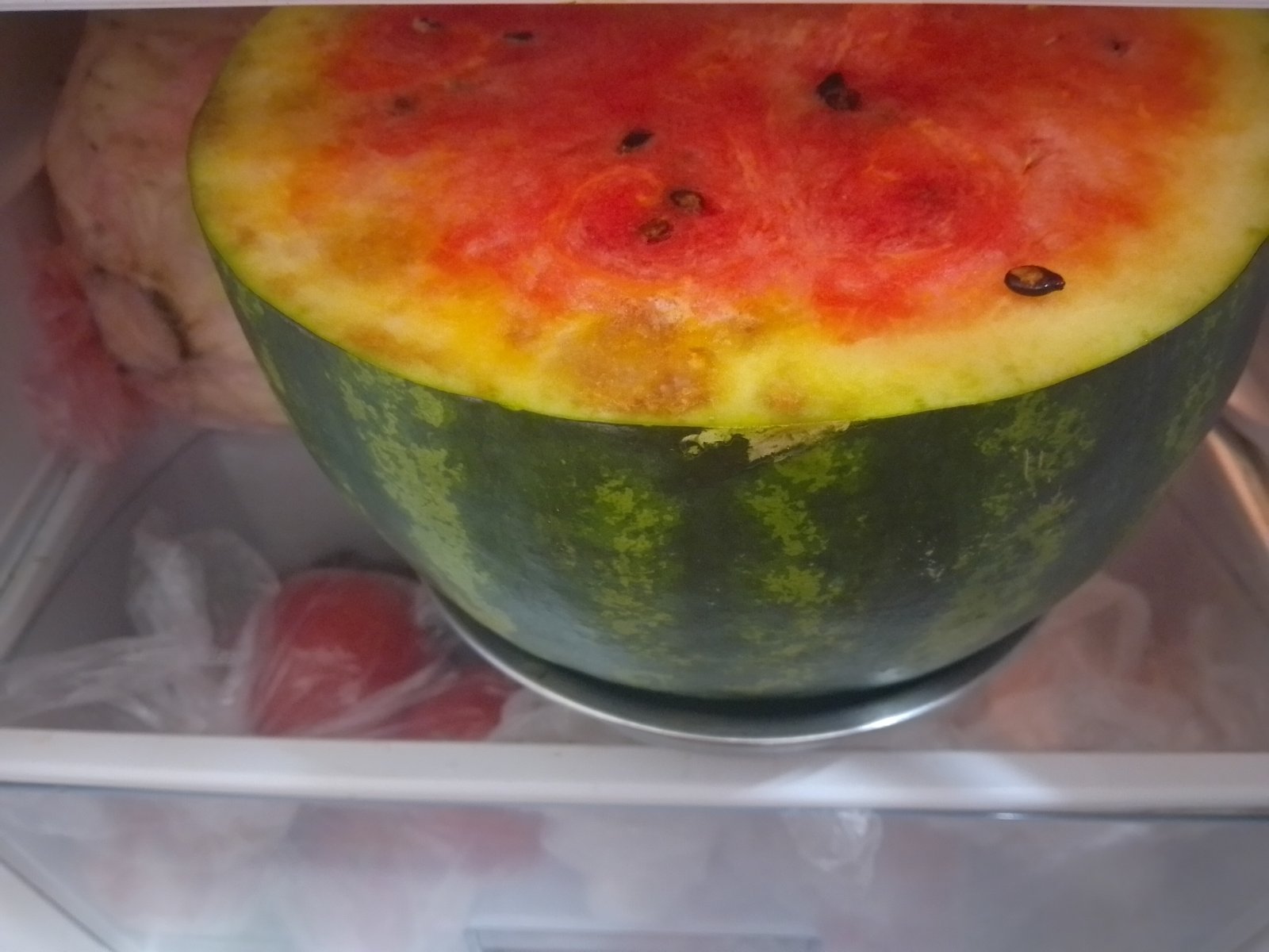 Санитарная обработка холодильников после гнили и порчи продуктов &mdash; восстановление свежести в квартирах и частных домах