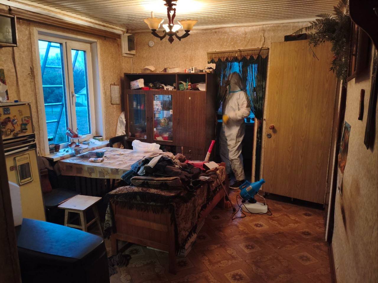 Утилизация кровати и шкафа